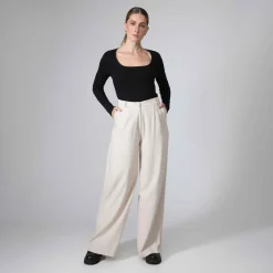 Blusas E Casacos>Basico.com Blusa Canelada Algodão Decote Quadrado Feminina - Preto