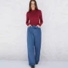 Blusas E Casacos | Viscose>Basico.com Blusa Canelada Viscose Gola Alta Feminina - Vermelho Escarlate