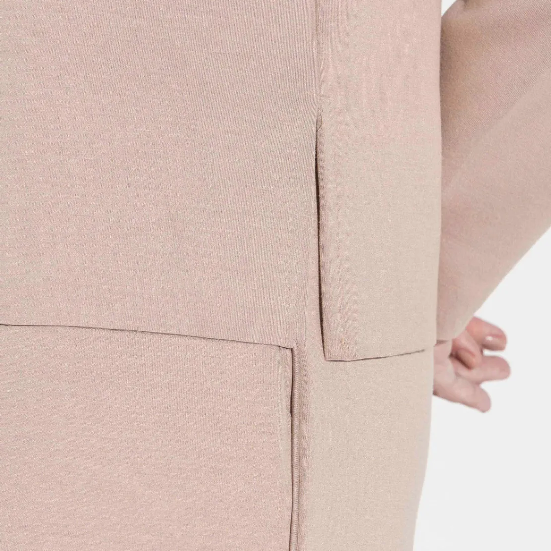 Blusas E Casacos | Blusas>Basico.com Blusa Dense Viscose Manga Longa Feminina - Bege Amêndoa