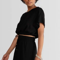 Blusas E Casacos | Viscose>Basico.com Blusa Viscose Cropped Feminina - Preto