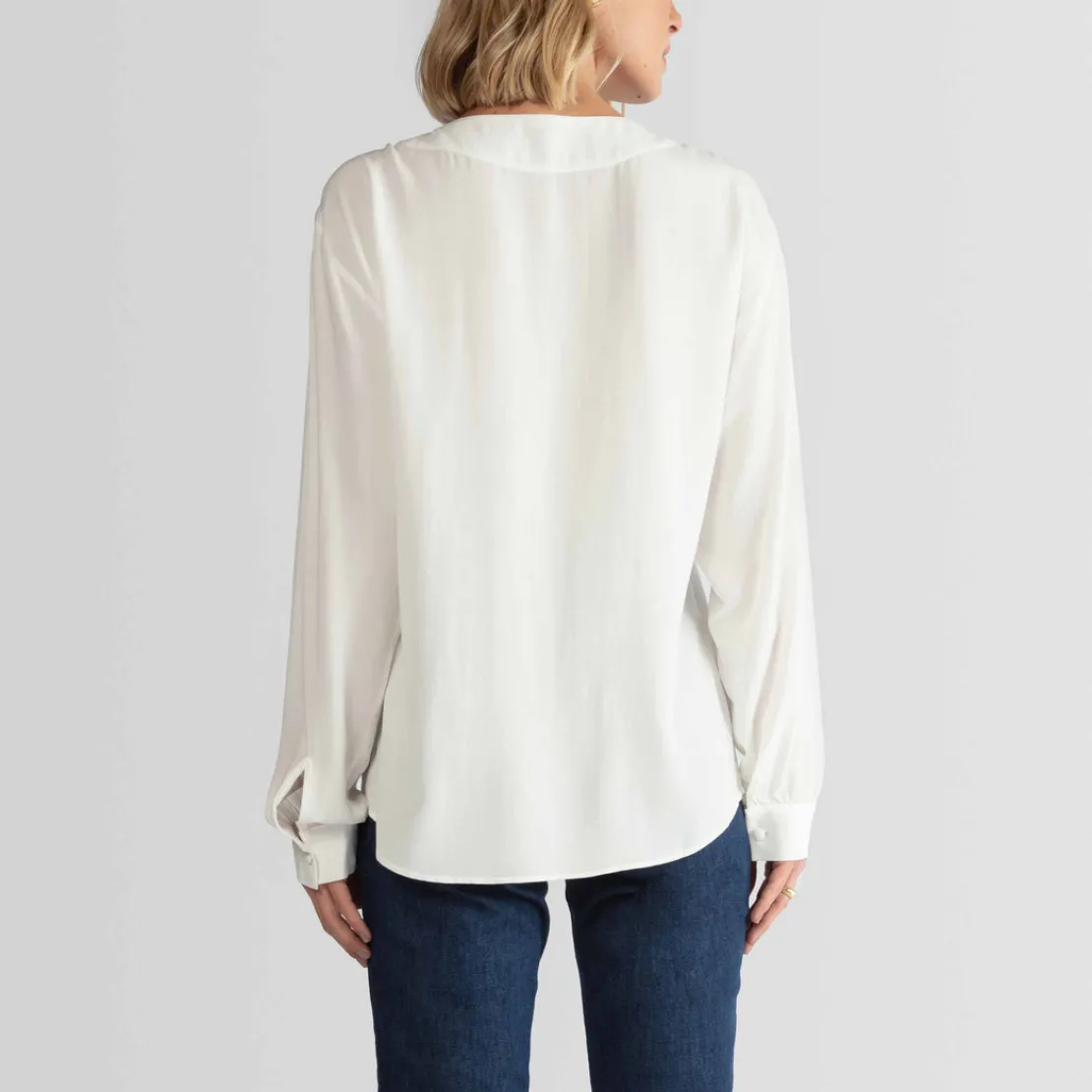 Blusas E Casacos>Basico.com Blusa Viscose Manga Longa - Off White