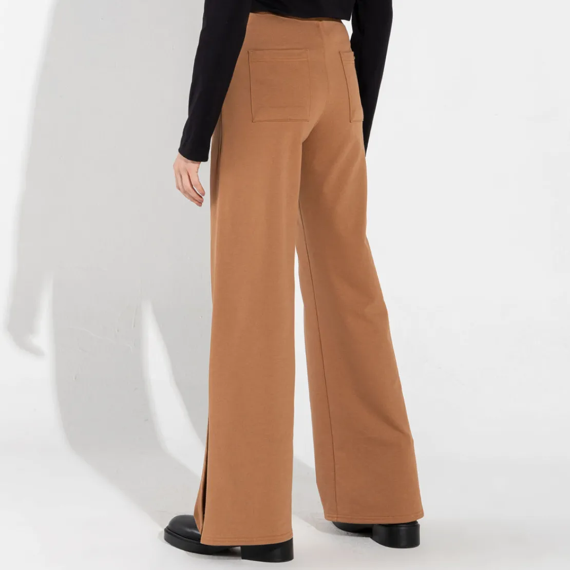 Calças | Calças>Basico.com Calça Fenda Lateral Feminina - Ocre