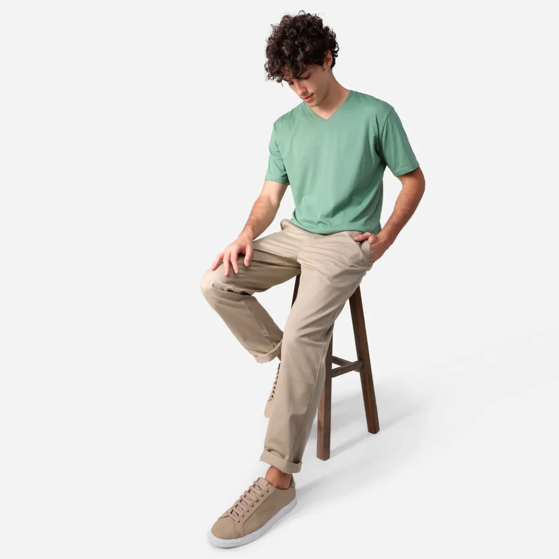 Camisetas>Basico.com Camiseta Algodão Premium Gola V Masculina | Everyday Collection - Verd
