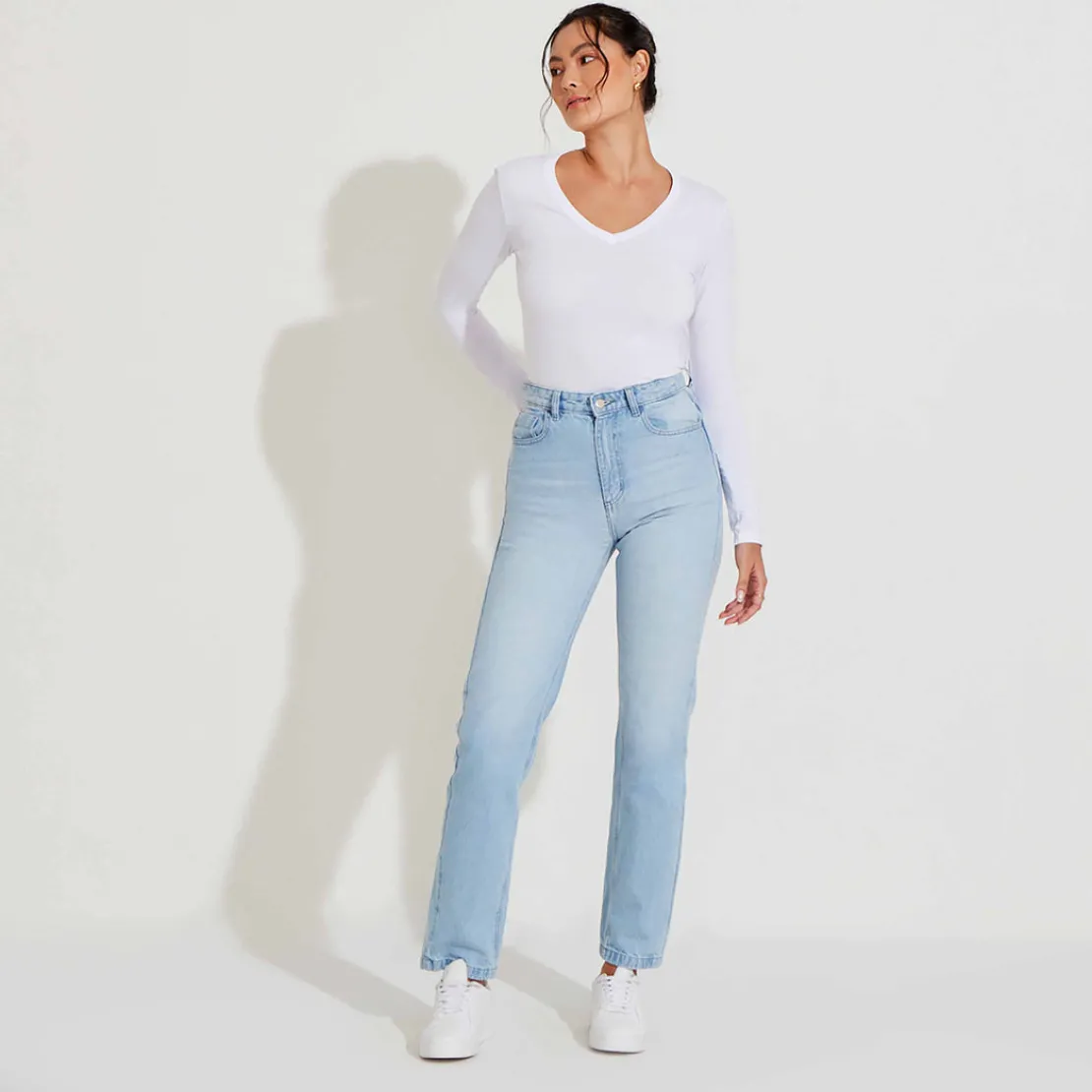 Camisetas>Basico.com Camiseta Algodão Ultraleve Manga Longa Gola V Feminina - Branco