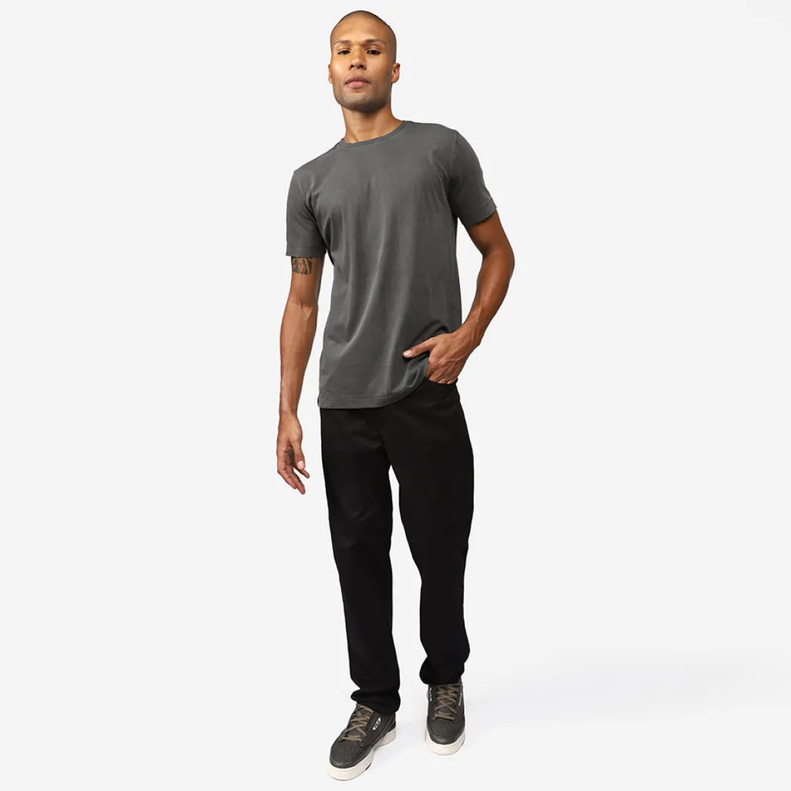 Camisetas>Basico.com Camiseta Estonada Masculina - Preto