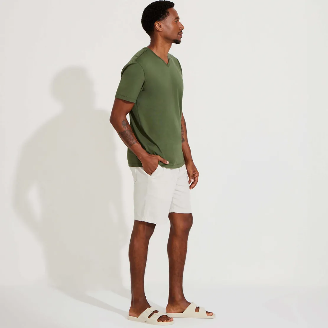 Algodão Pima | Camisetas>Basico.com Camiseta Pima Gola V Masculina | Life Collection - Verde Figo