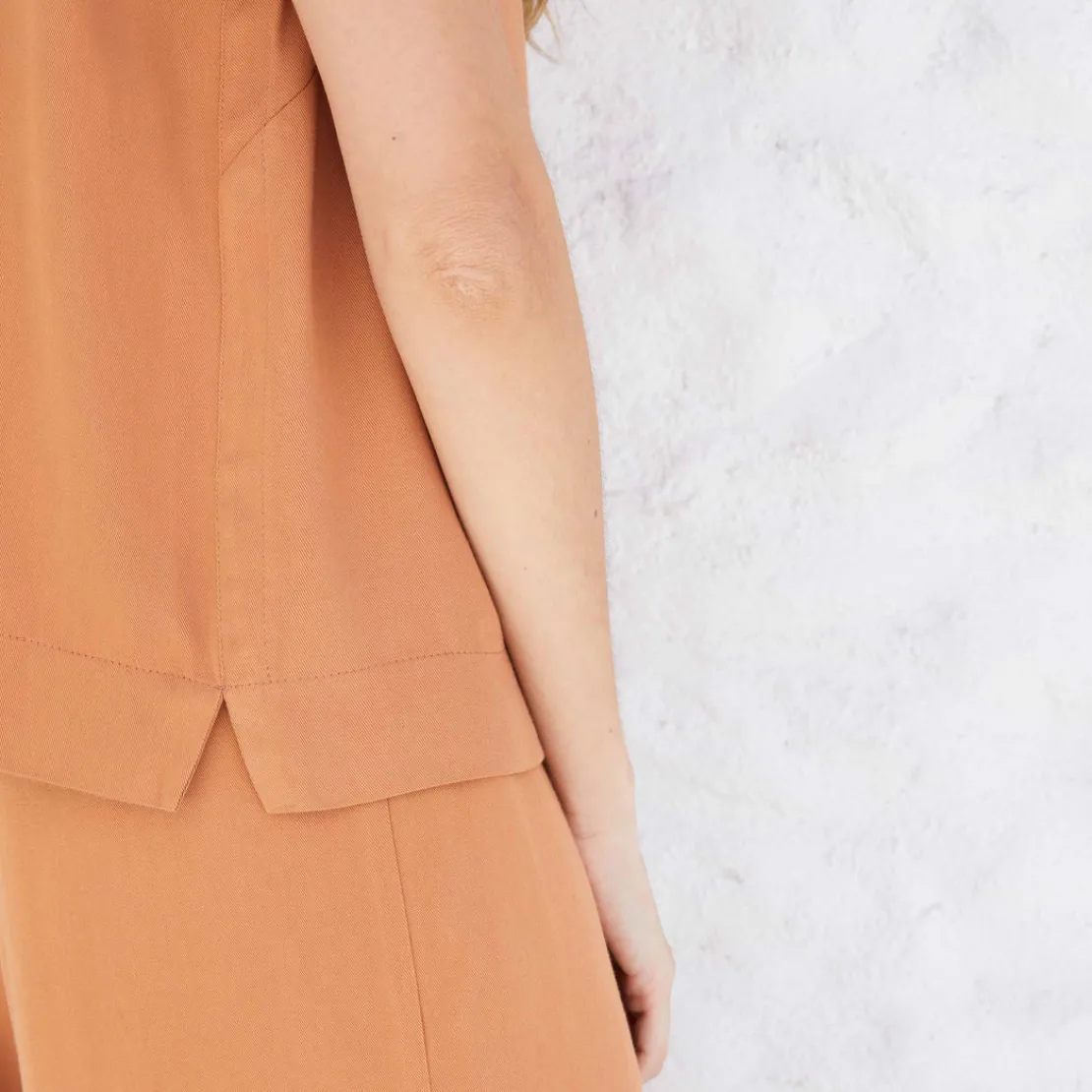 Viscose | Regatas>Basico.com Regata Viscose Feminina - Bege Camel